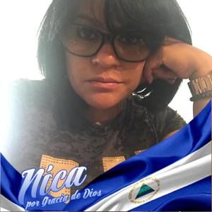 Meet your Posher, Valeria